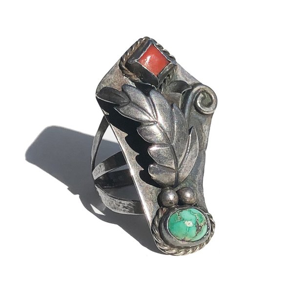 Vintage Old Pawn Large Sterling Turqoise Ring 7.5 - Picture 1 of 4